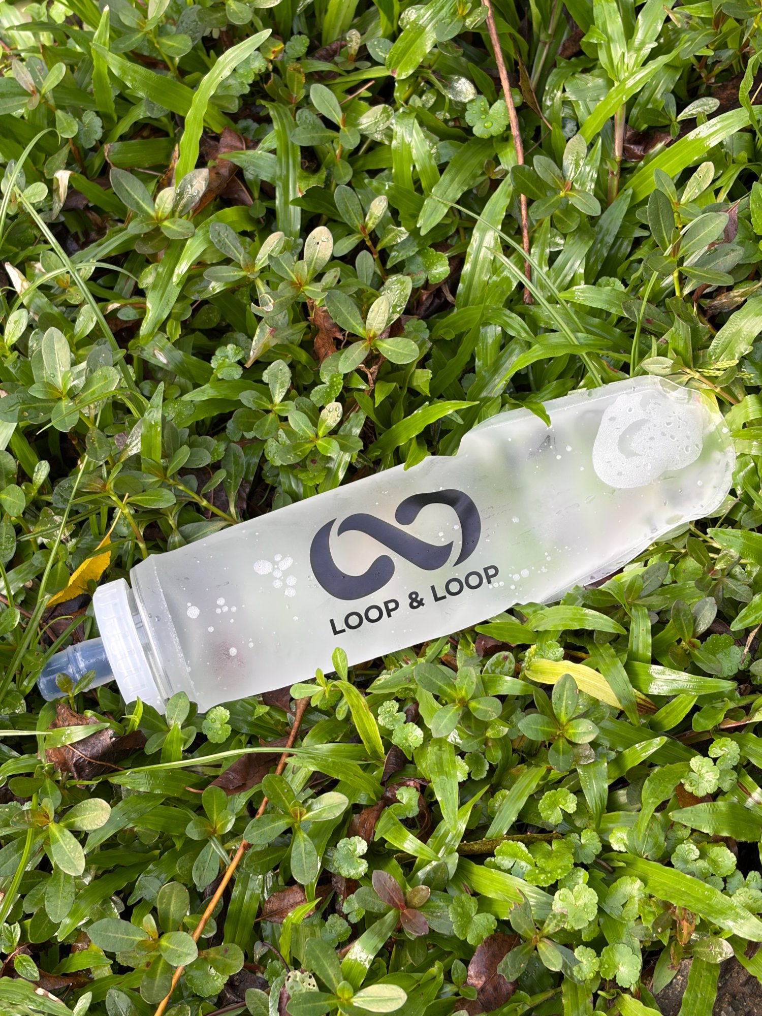 LOOP & LOOP Shaped Soft Flask 500ml